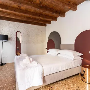 Palazzo Miracoli Apartamento